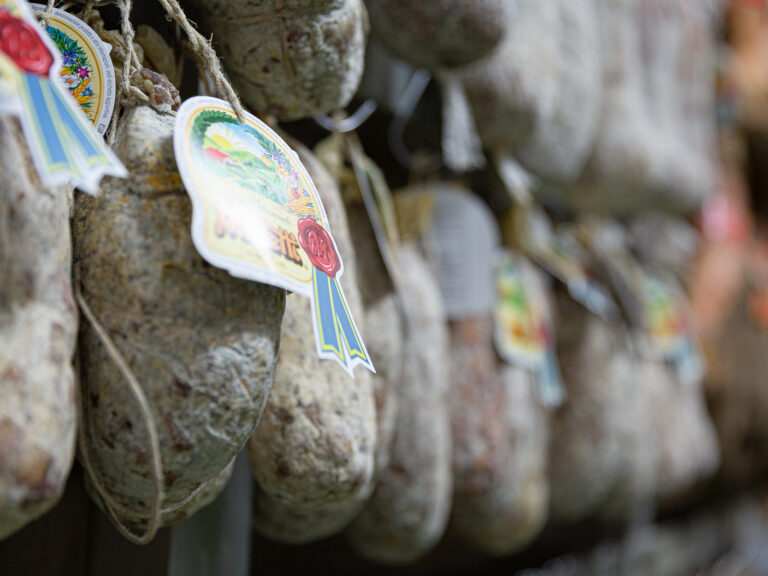 Ingrosso e Distribuzione Salumi Firenze, Pisa, Siena - Manetti