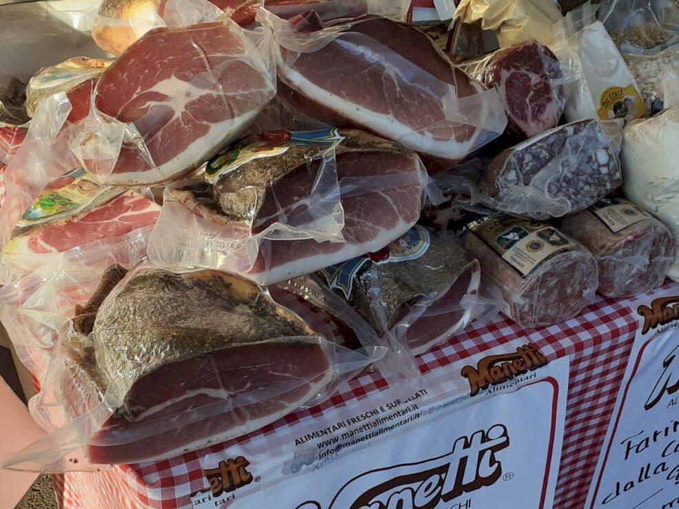 Camion Mercato Con Prodotti Alimentari - Manetti