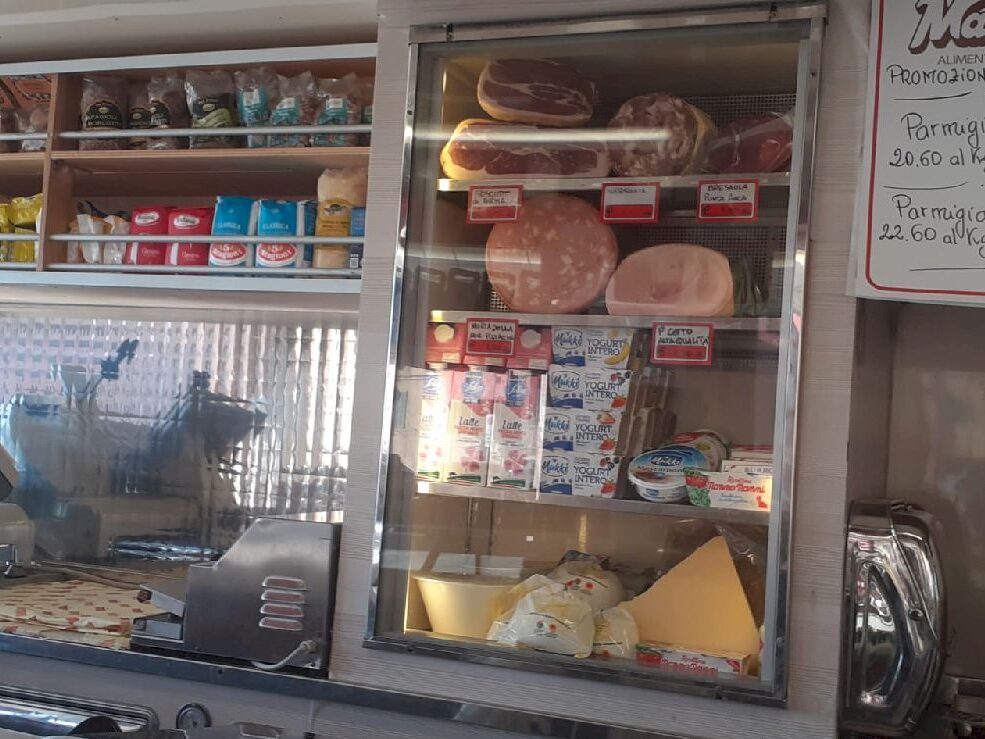 Camion Mercato Con Prodotti Alimentari - Manetti